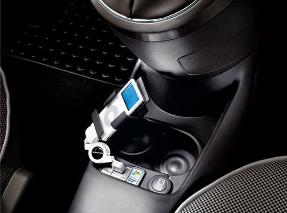 Power Accessories Outlet View of Fiat 500