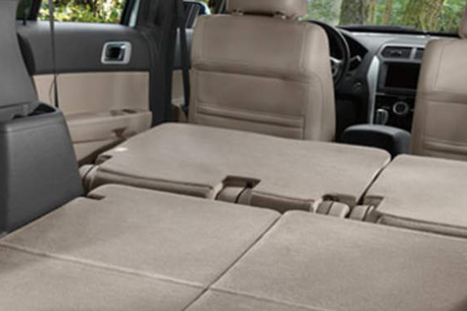 Folding Seats of Ford Explorer in Qatar