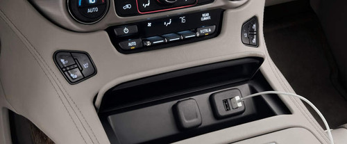 Power Accessories Outlet View of GMC Yukon XL Denali