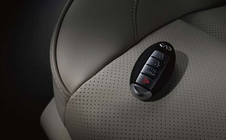 Infiniti Q70 Keychain Fob