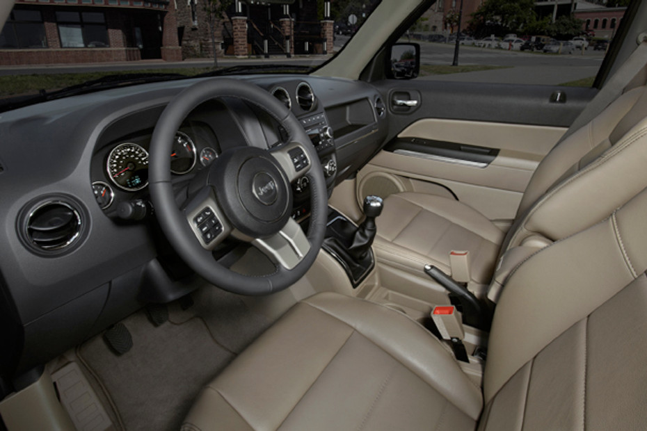 Compass Front Seats in Qatar