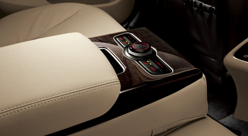 Cadenza Armrest Rear