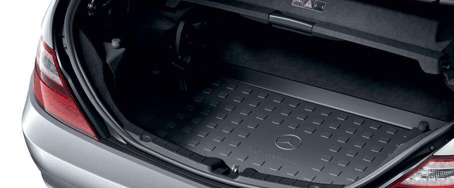 SLK Class Trunk Open SLK Class Trunk Open