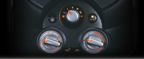 Front AC Controls of Nissan Micra