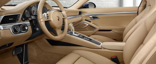 911 Carrera 4S Front Seats