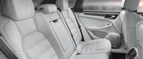 Porsche Macan Turbo Rear Seats