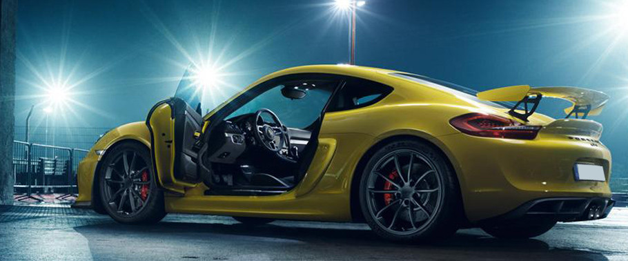 Porsche Cayman GT4 Driver's Side View Door Open Porsche Cayman GT4 Driver's Side View Door Open