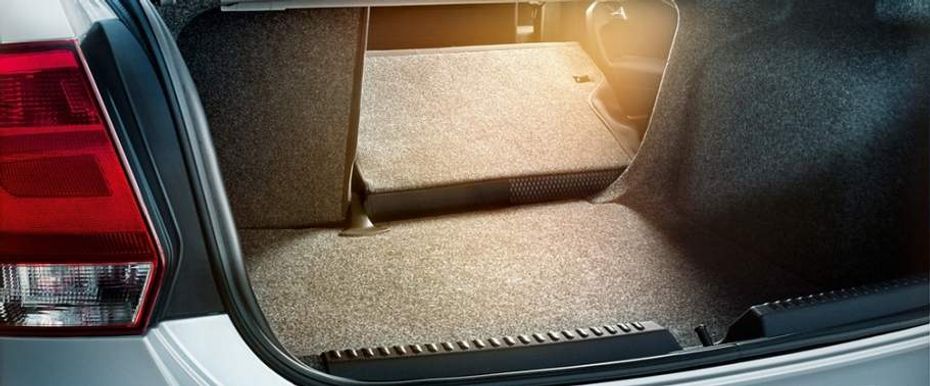 Polo Sedan Trunk Open
