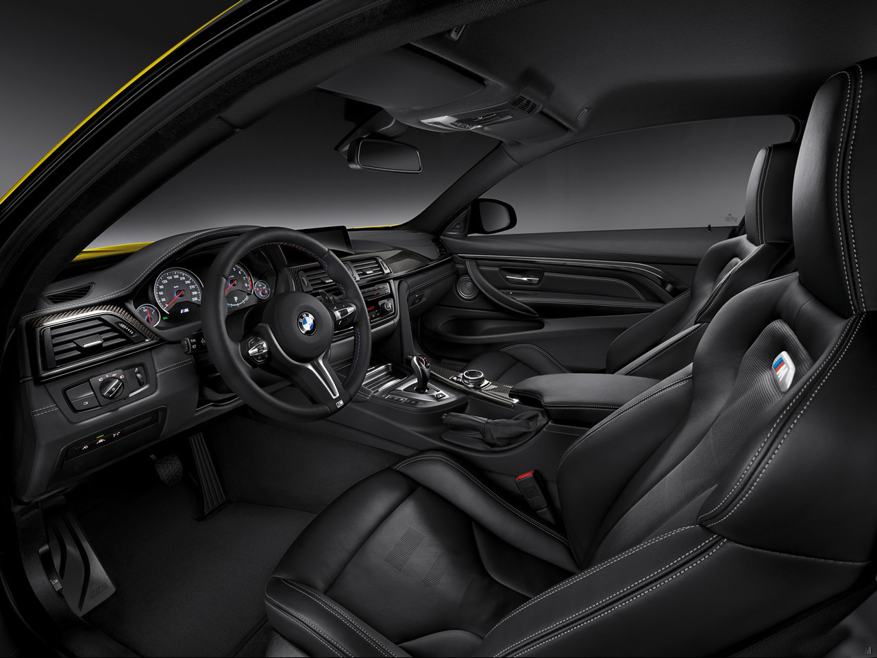 M4 Coupe Front Seats M4 Coupe Front Seats