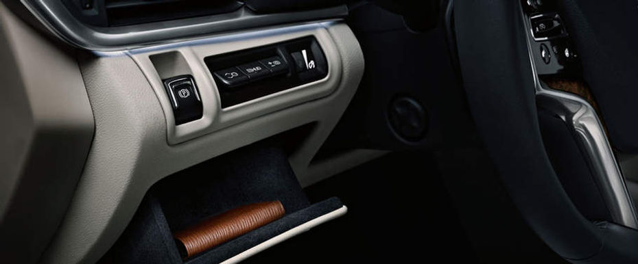 Cadillac XTS Glove Box Open