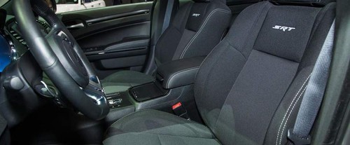 300C SRT8 Front Seats