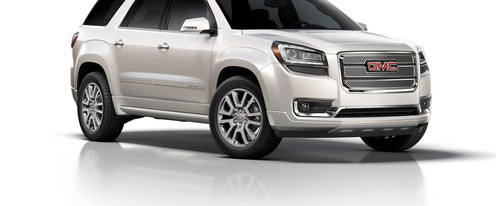 GMC Acadia Front Cross Side View