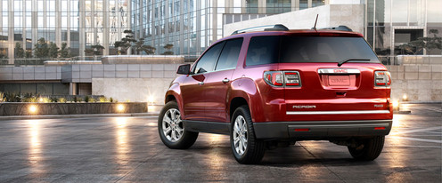 Rear Cross Side View of GMC Acadia