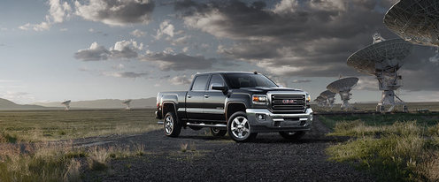 GMC Sierra HD Front Cross Side View