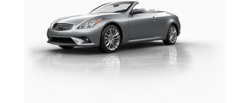 Infiniti Q60 Convertible Front Side View
