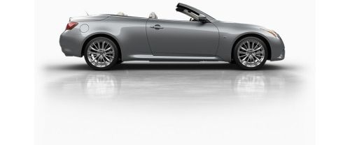 Infiniti Q60 Convertible Drivers Sideview