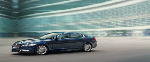 Jaguar XF Luxury Side Medium View