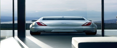 Full Rear View of Jaguar XJ Portfolio LWB