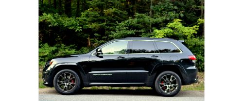 Grand Cherokee SRT Side view