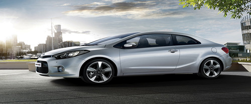 KIA Cerato Koup Front Side View