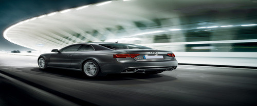 Rear Cross Side View of Audi RS5 Coupe