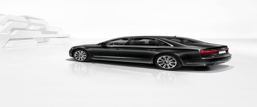 Rear Cross Side View of Audi A8L