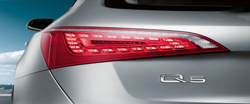 Q5 Tail light