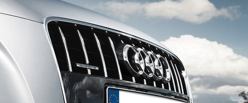 Q7 Grille View