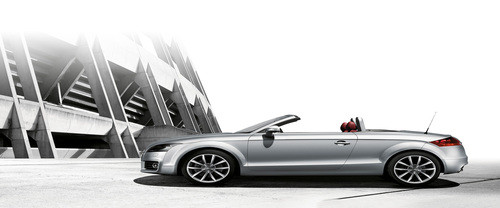 TT Roadster Side view