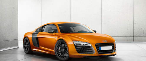 Audi R8 Coupe Front Cross Side View