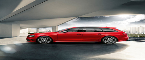 RS4 Avant Side view