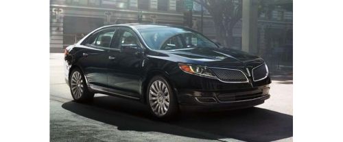 Lincoln MKS Front Cross Side View
