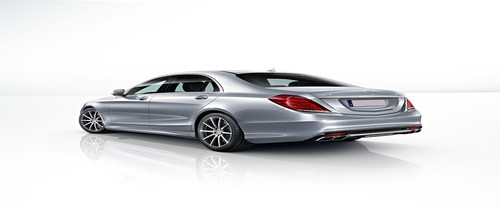 Rear Cross Side View of Mercedes-Benz S Class Sedan