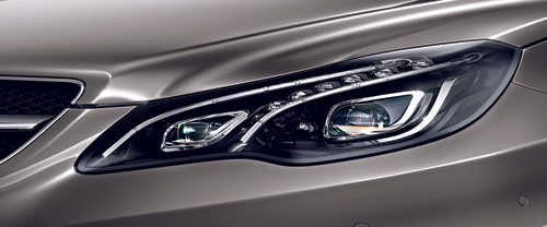 E Class Sedan Headlight