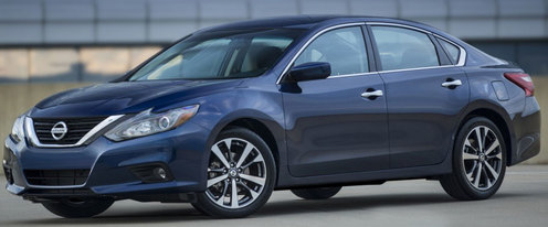 Nissan Altima Front Side View