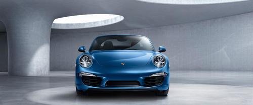 Full Front View of 911 Targa 4