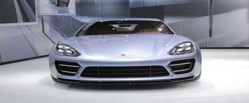 Full Front View of Panamera Diesel