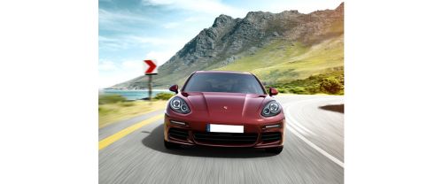 Full Front View of Panamera 4