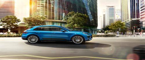 Porsche Macan S Drivers Sideview