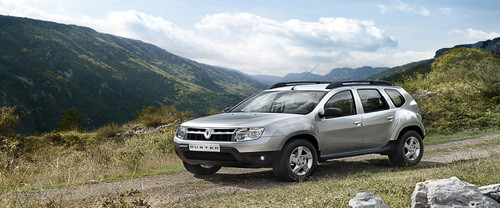 Renault Duster Front Angle High View