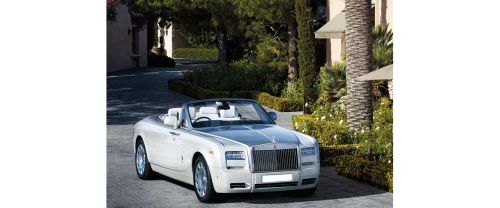 Rolls Royce Phantom Drophead Coupe Front Medium View