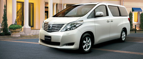 Alphard Front angle low view