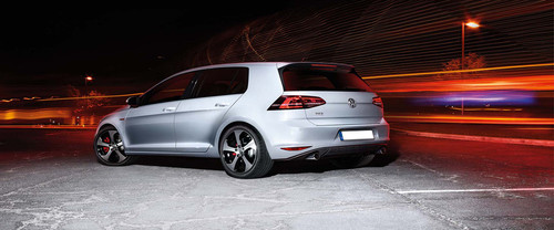 Rear Cross Side View of Volkswagen Golf GTI