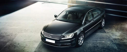 Volkswagen Phaeton Front Angle High View