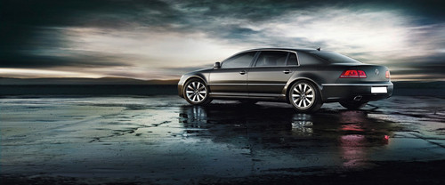 Rear Cross Side View of Volkswagen Phaeton