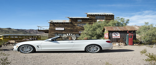 4 Series Convertible Side view