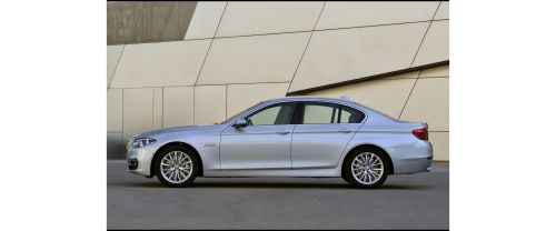 5 Series Sedan Side view