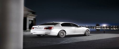 7 Series Sedan Rear angle view