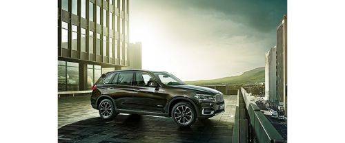 BMW X5 Drivers Sideview