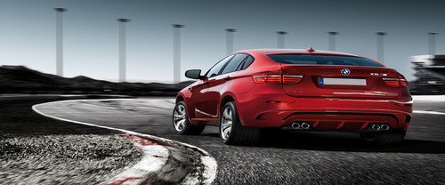 Rear Cross Side View of BMW X6 M